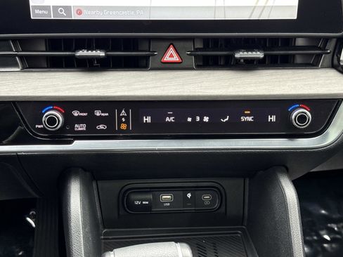 Used 2024 Kia Sportage X-Line w/ X-Line Premium Package image 6