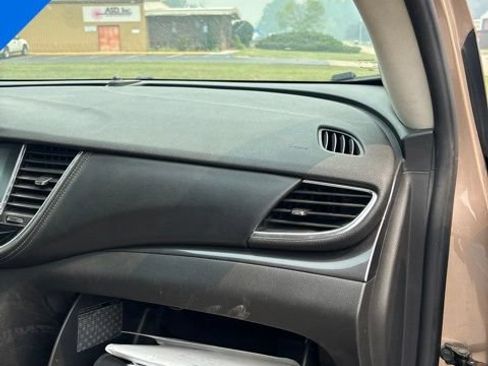 Used 2019 Buick Encore Preferred w/ Safety Package FWD image 31