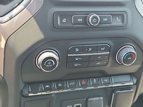 Used 2024 Chevrolet Silverado 1500 Custom w/ Turbomax Blackout Package RWD image 17