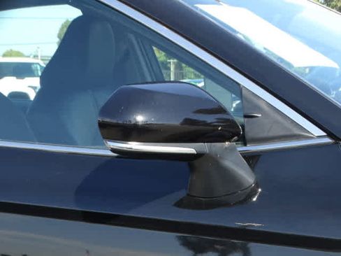 Used 2023 Toyota Camry SE w/ Convenience Package image 7