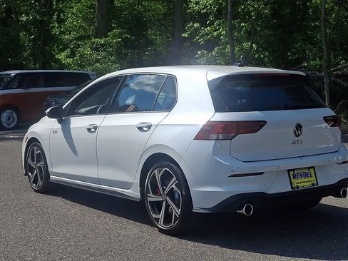 New 2026 Volkswagen GTI SE FWD image 5