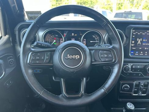 Used 2023 Jeep Wrangler Unlimited w/ Cold Weather Group AWD/4WD image 19
