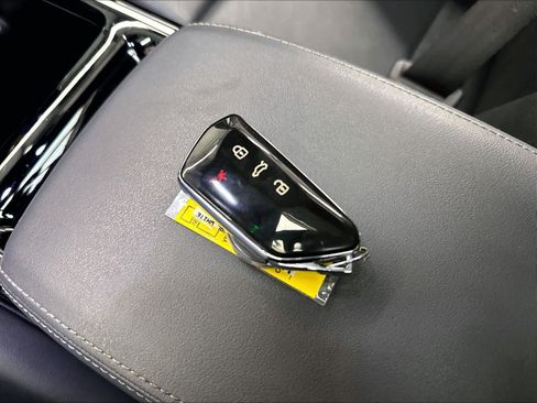 Used 2023 Volkswagen ID.4 Pro S RWD image 36