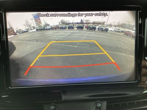 Used 2018 Hyundai Elantra GT image 16