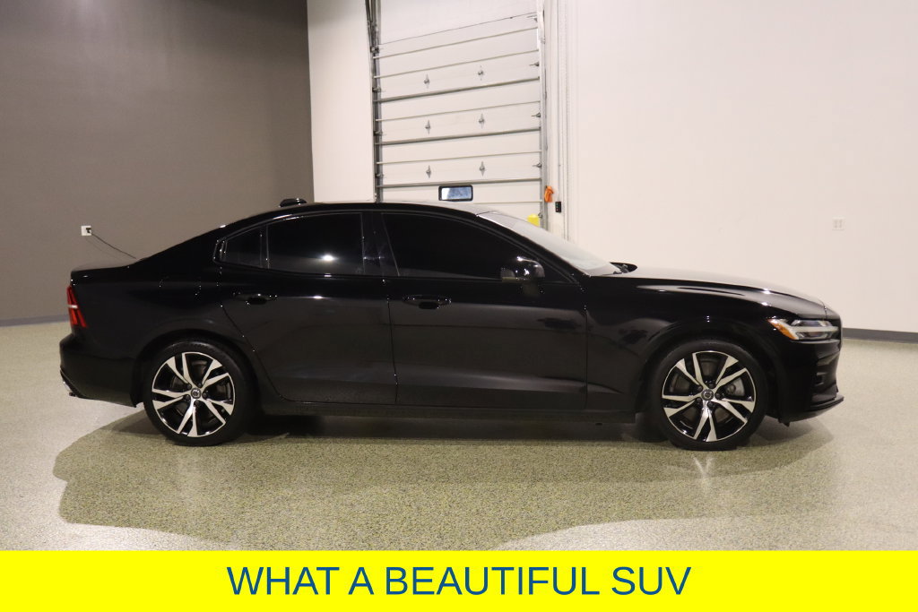 Used 2020 Volvo S60 T5 Momentum FWD image 11
