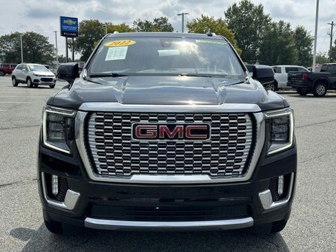 Used 2022 GMC Yukon XL Denali image 2