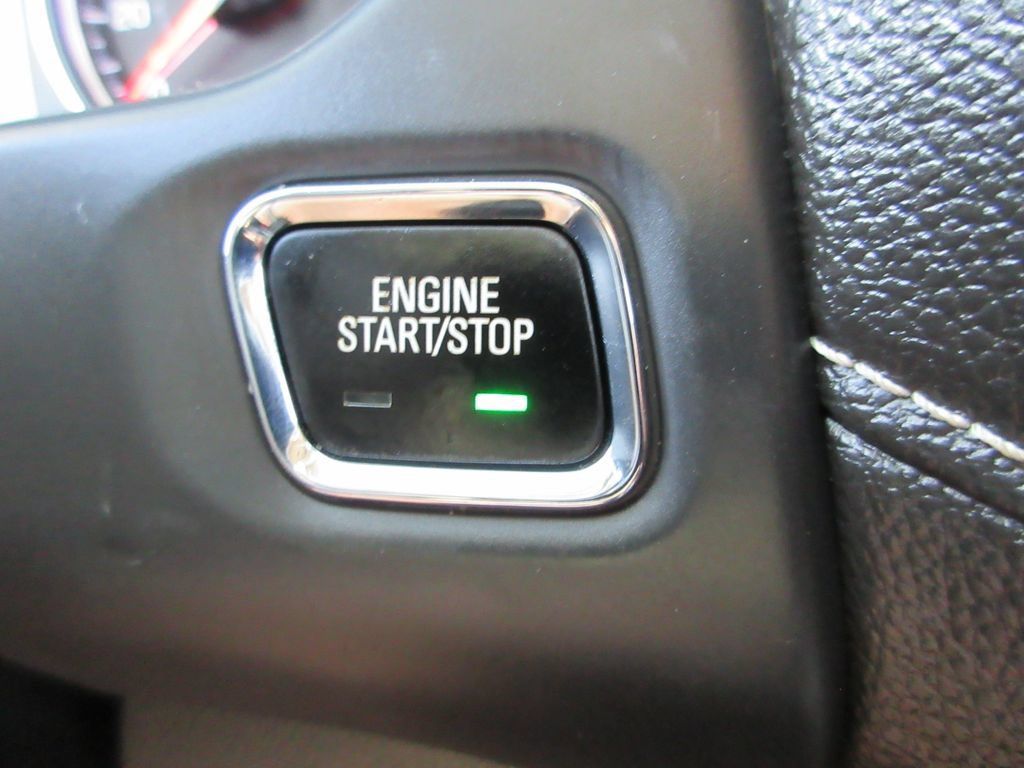 Certified 2023 GMC Acadia SLT FWD image 29