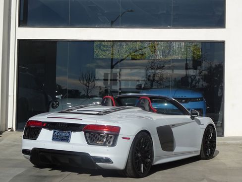 Used 2018 Audi R8 V10 image 8