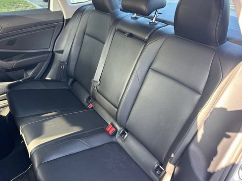 Used 2019 Volkswagen Jetta SE FWD image 11