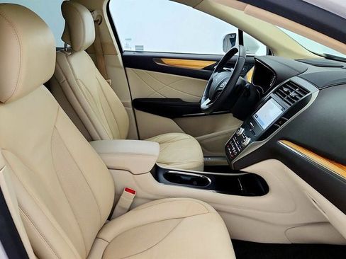 Used 2016 Lincoln MKC Select w/ Select Plus Package AWD/4WD image 23