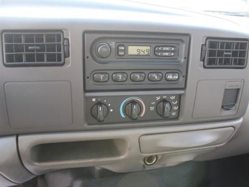 Used 2001 Ford F350 XL image 14