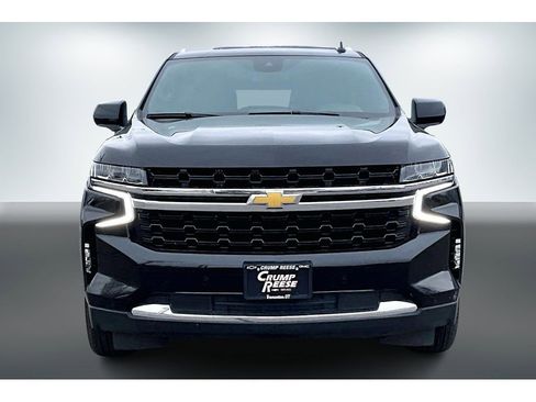 Used 2024 Chevrolet Suburban LS image 2