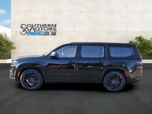 Used 2023 Jeep Grand Wagoneer Series III w/ Rear Seat Video Group 1 AWD/4WD image 2