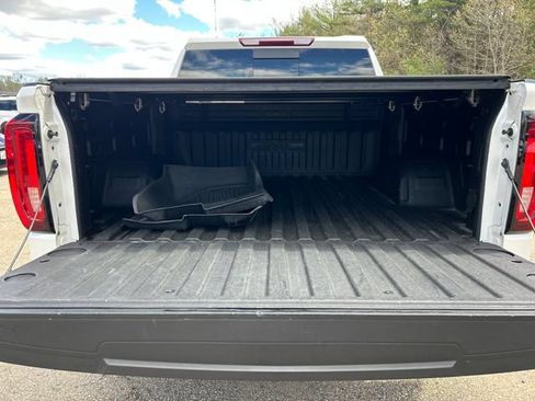 Used 2023 GMC Sierra 1500 SLT w/ SLT Premium Package AWD/4WD image 25