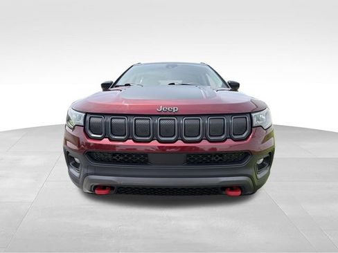 Used 2022 Jeep Compass Trailhawk w/ Trailhawk Convenience Group AWD/4WD image 8