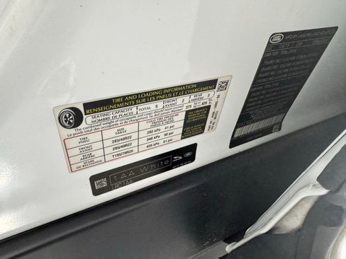 Used 2019 Land Rover Range Rover Sport SVR image 29