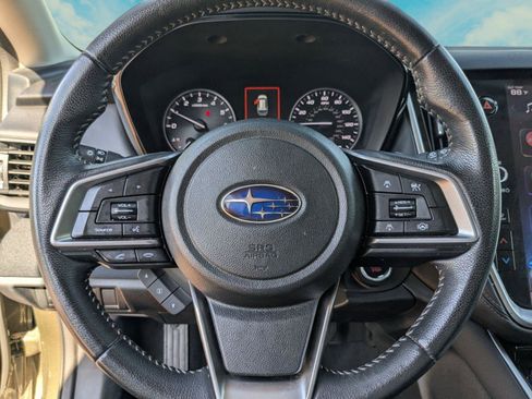Used 2022 Subaru Outback Premium AWD/4WD image 10