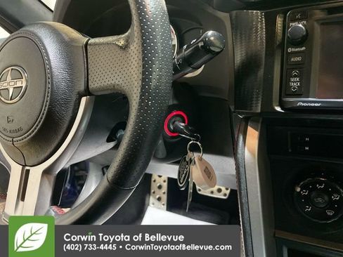 Used 2014 Scion FR-S image 22