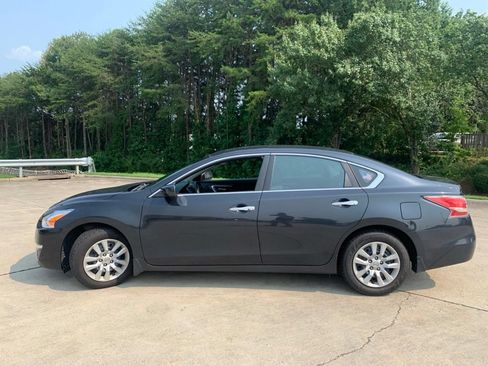 Used 2015 Nissan Altima 2.5 S w/ Power Driver Seat Package FWD image 14
