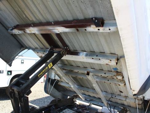 Used 2007 Chevrolet Silverado 3500 W/T w/ Skid Plate Package image 7