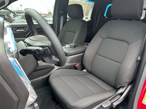 New 2026 GMC Canyon Elevation w/ Convenience Package image 12