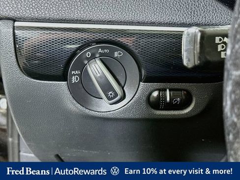 Used 2017 Volkswagen Jetta SEL FWD image 14