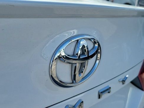 Used 2024 Toyota Camry SE w/ Convenience Package FWD image 5