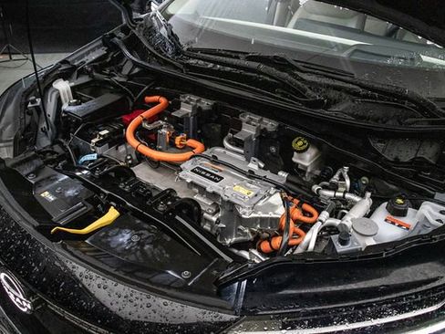 Used 2025 Nissan Ariya AWD image 26