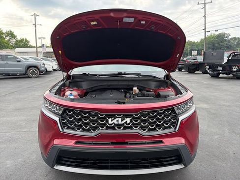 Used 2022 Kia Sorento S w/ Panoramic Sunroof Package AWD/4WD image 13