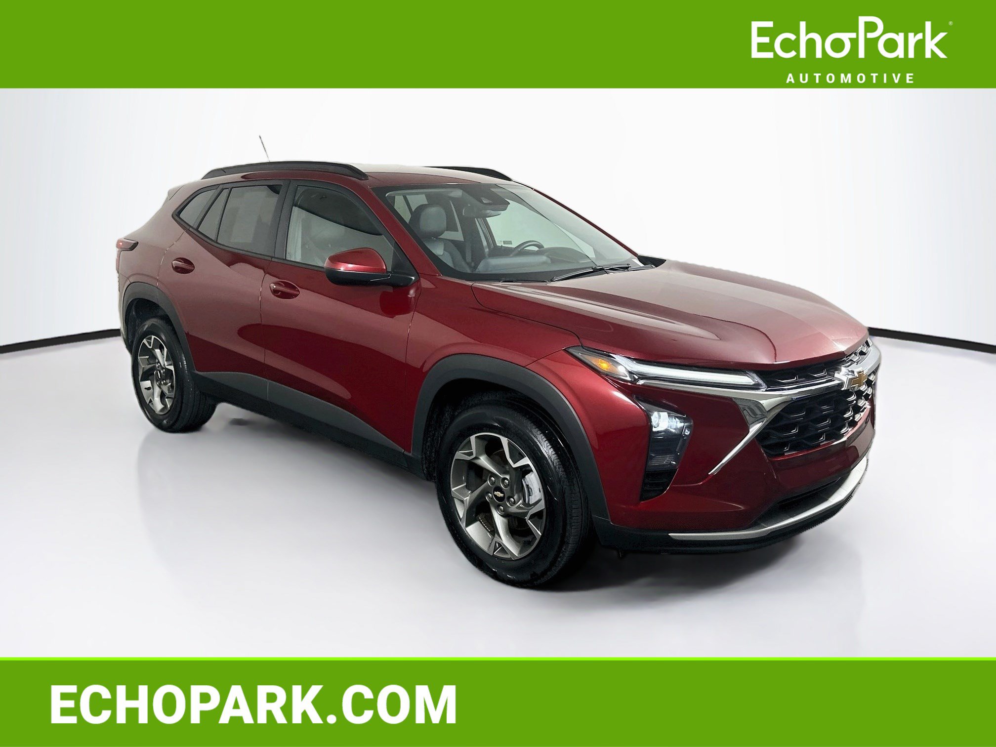 Used 2025 Chevrolet Trax LT w/ LT Convenience Package FWD image 1