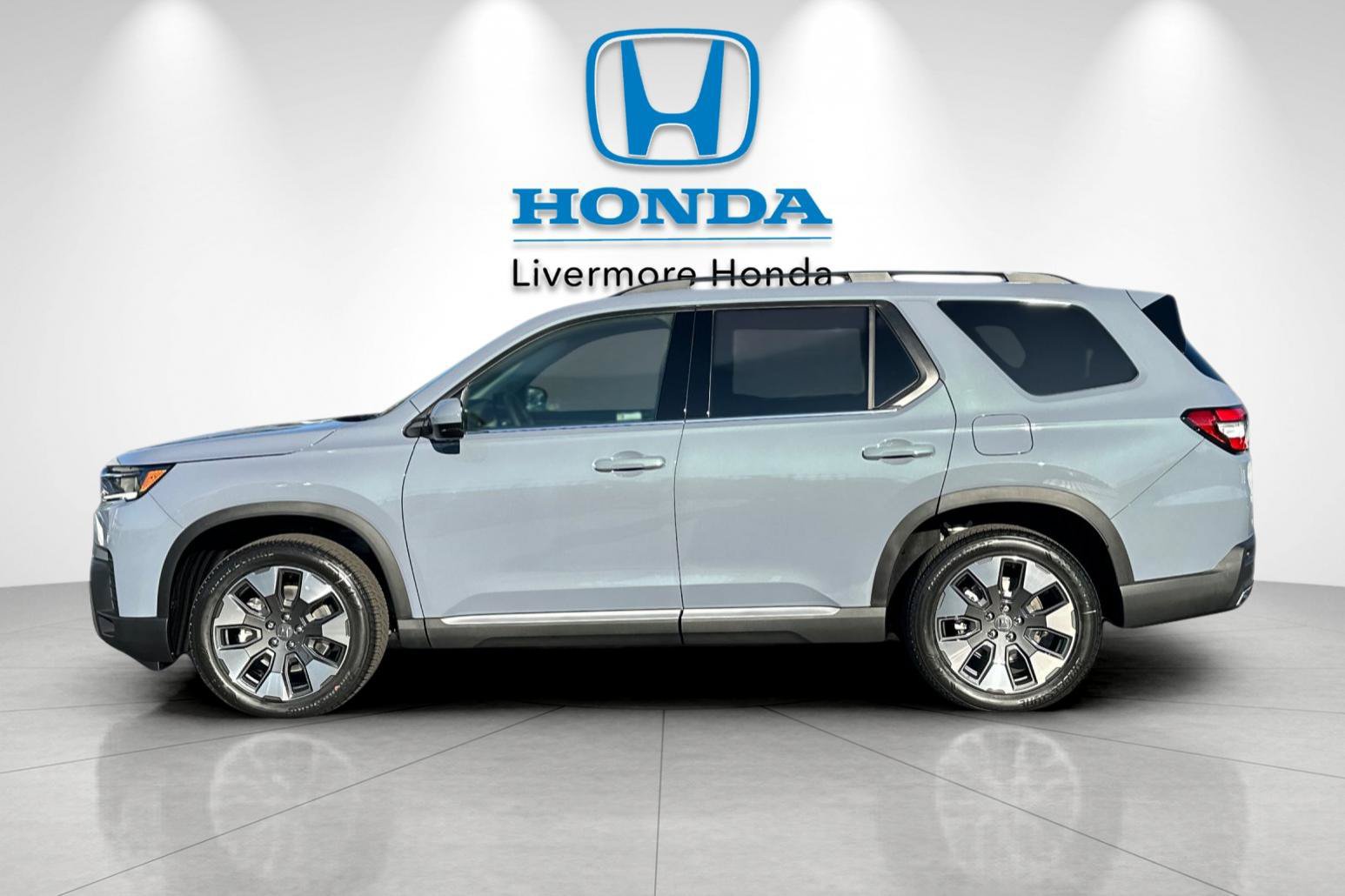 New 2026 Honda Pilot Elite image 3