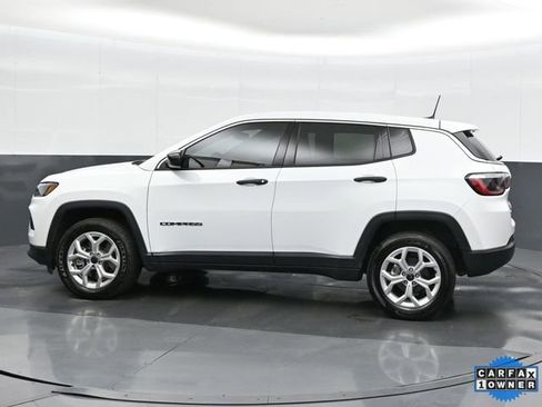 Used 2025 Jeep Compass Sport AWD/4WD image 6