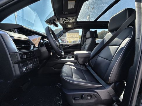 New 2026 GMC Yukon XL Elevation w/ Elevation Premium Package image 13