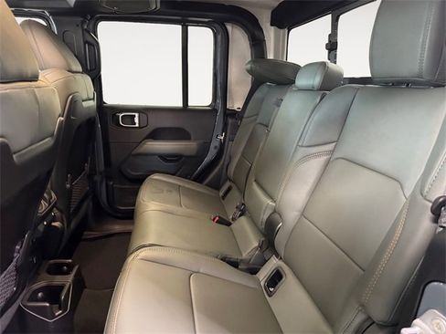 New 2026 Jeep Gladiator Mojave image 21