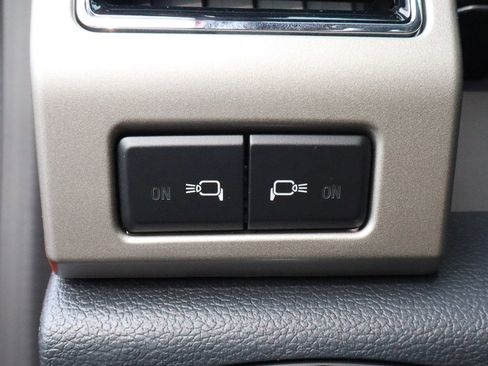 Used 2022 Ford F250 Lariat w/ Tremor Off-Road Package AWD/4WD image 22