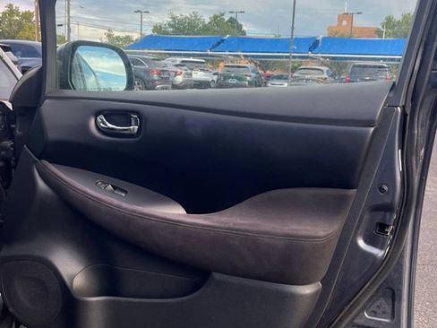 Used 2013 Nissan Leaf S w/ Charger Pkg FWD image 12