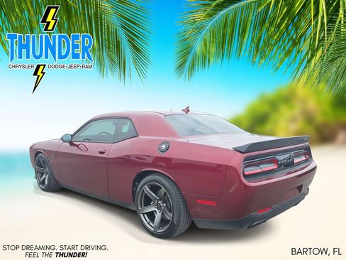 Used 2018 Dodge Challenger SRT Hellcat image 3