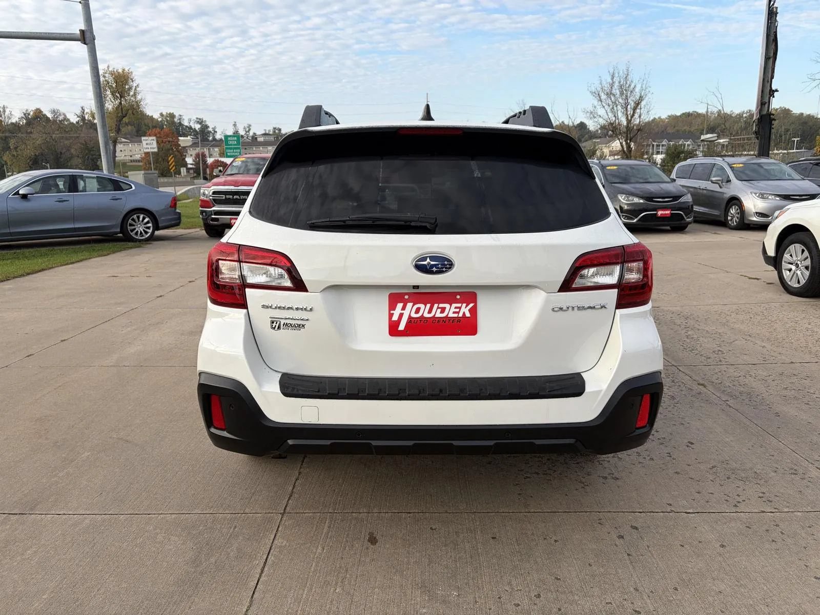 Used 2019 Subaru Outback 2.5i Limited AWD/4WD image 7