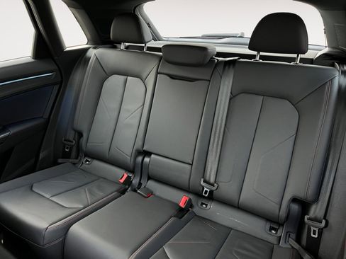 Used 2025 Audi Q3 2.0T Premium Plus AWD/4WD image 17