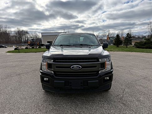 Used 2018 Ford F150 XLT w/ Equipment Group 302A Luxury image 4