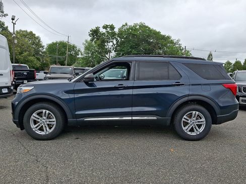 Certified 2023 Ford Explorer XLT AWD/4WD image 7