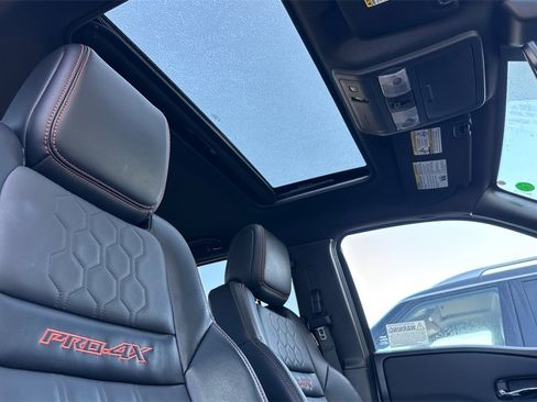 Used 2024 Nissan Frontier PRO-4X w/ Pro Premium Package image 16