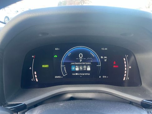 Used 2025 Toyota Camry LE image 40