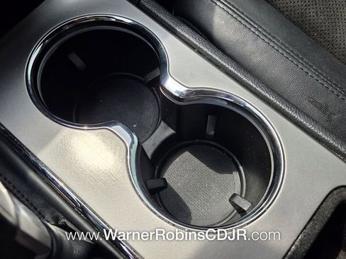 Used 2020 Jeep Grand Cherokee Altitude RWD image 24