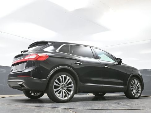 Used 2016 Lincoln MKX Reserve w/ Luxury Package AWD/4WD image 20