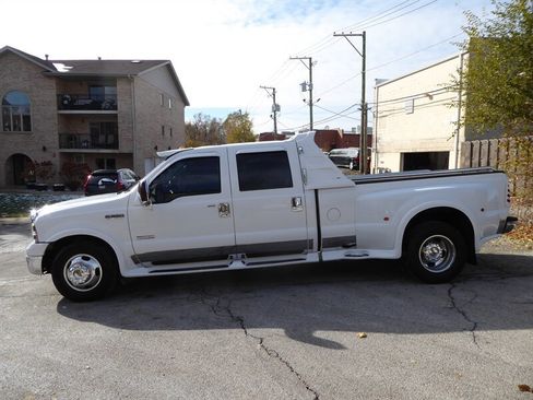 Used 2006 Ford F350 Lariat image 4
