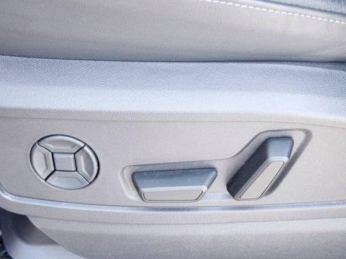 Used 2025 Audi Q5 Premium Plus w/ Premium Plus AWD/4WD image 15