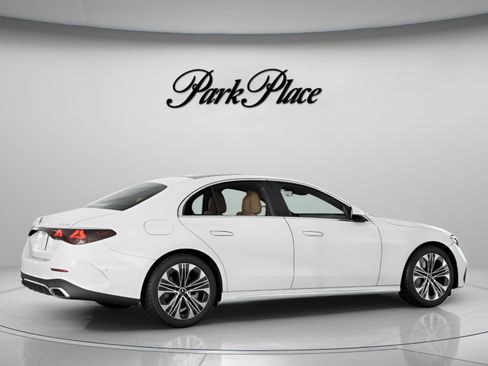 New 2026 Mercedes-Benz E 350 4MATIC Sedan image 23