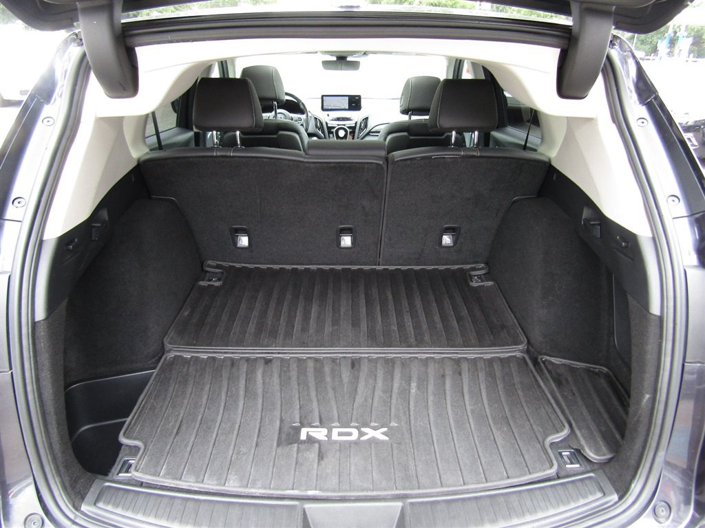 Used 2020 Acura RDX w/ Technology Package FWD image 24