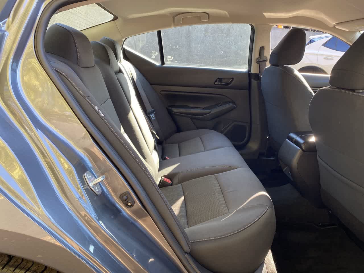 Used 2025 Nissan Altima 2.5 SV FWD image 16